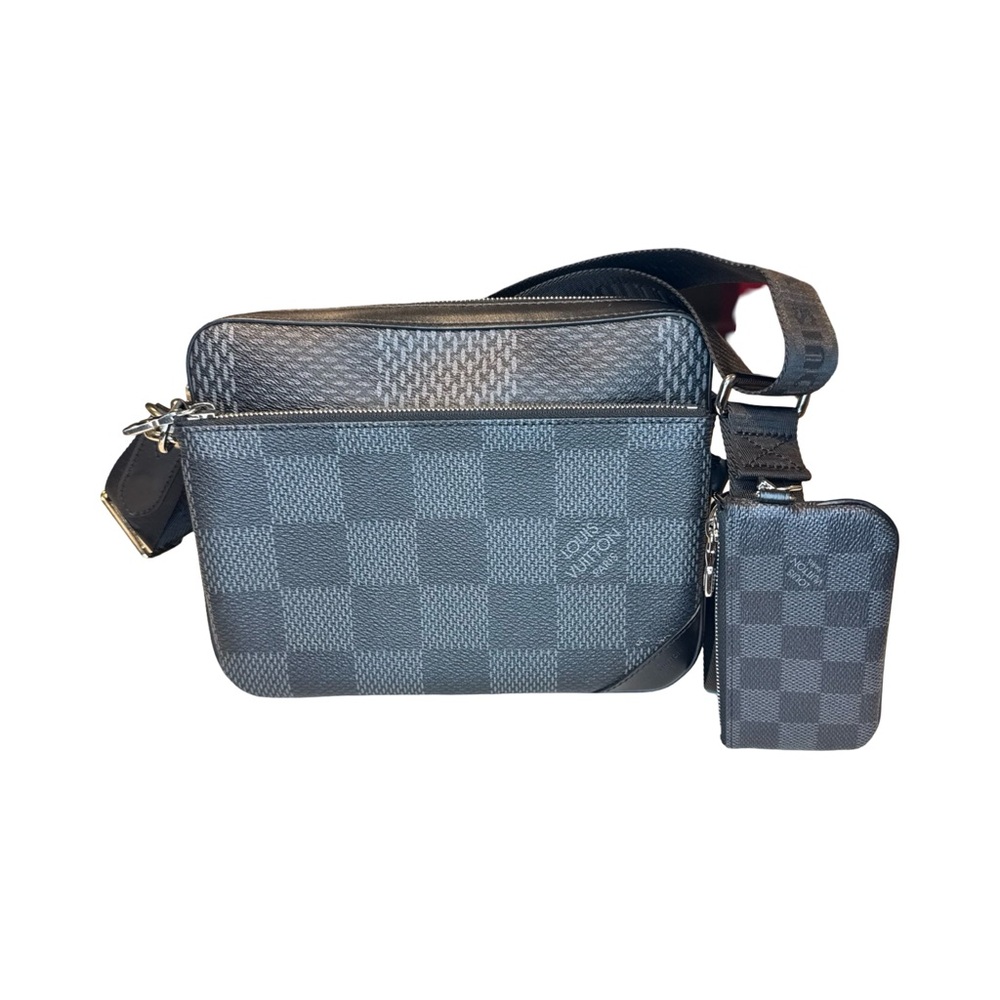 LOUIS VUITTON TRIO MESSENGER